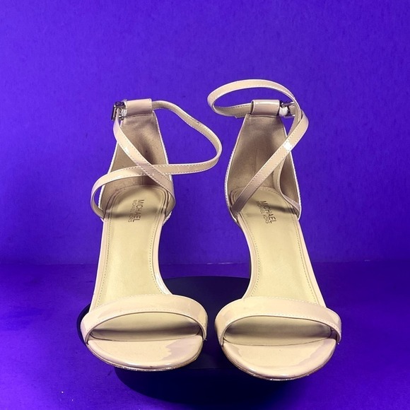 MICHAEL MICHAEL‎ KORS Beige Patent Leather Strappy Sandals Women's Size 8 - Picture 2 of 9